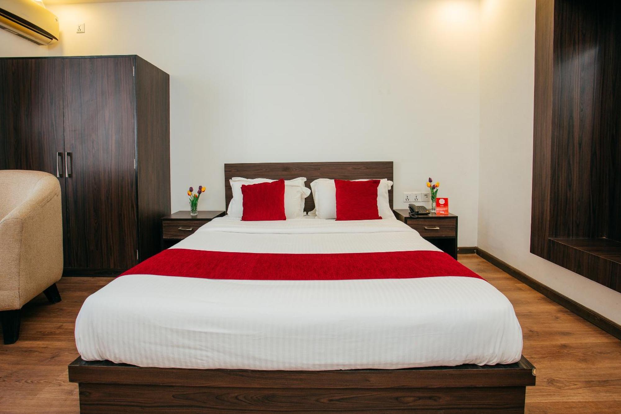 Oyo 11474 Gangaur Regency Boutique Hotel Kathmandu Exteriör bild