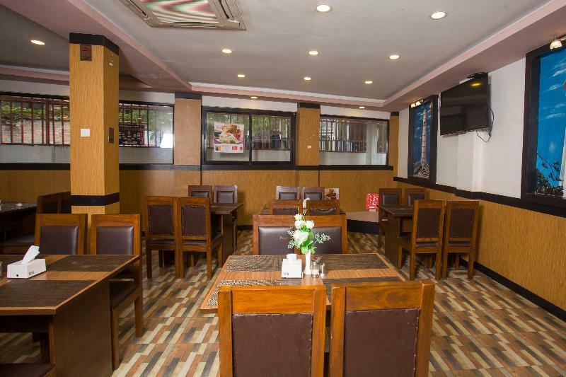 Oyo 11474 Gangaur Regency Boutique Hotel Kathmandu Exteriör bild